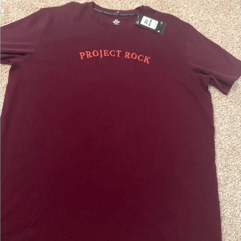 Men's under armor Maroon T-Shirt NWT large